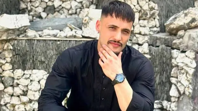 joh-shohrat-mene-dekhi-hai-kissi-ne-ni-dekhi-looking-at-asim-riaz-net-worth-earnings-cars-property-khatron-ke-khiladi-14